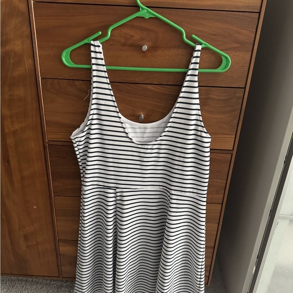 H&M Divided Dress Woman's Size 14 Striped Black/White #761 - Picture 2 of 7